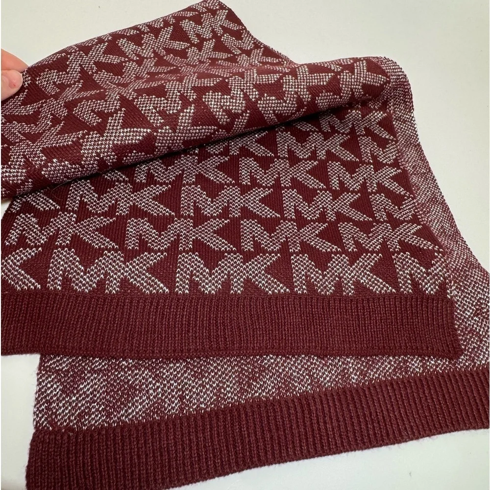 Michael Kors Scarf Winter Burgundy Glitter Silver Monogram Designer Accessory
